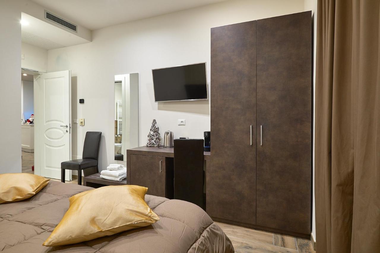 Ricaroka Hotel Albenga Kültér fotó