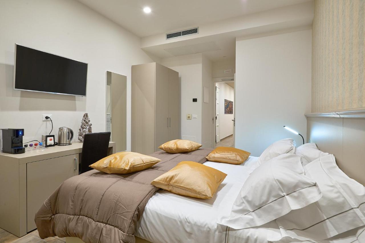 Ricaroka Hotel Albenga Kültér fotó